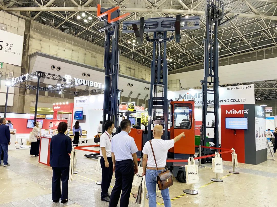 米玛全向叉车.jpg 米玛全向叉车.jpg