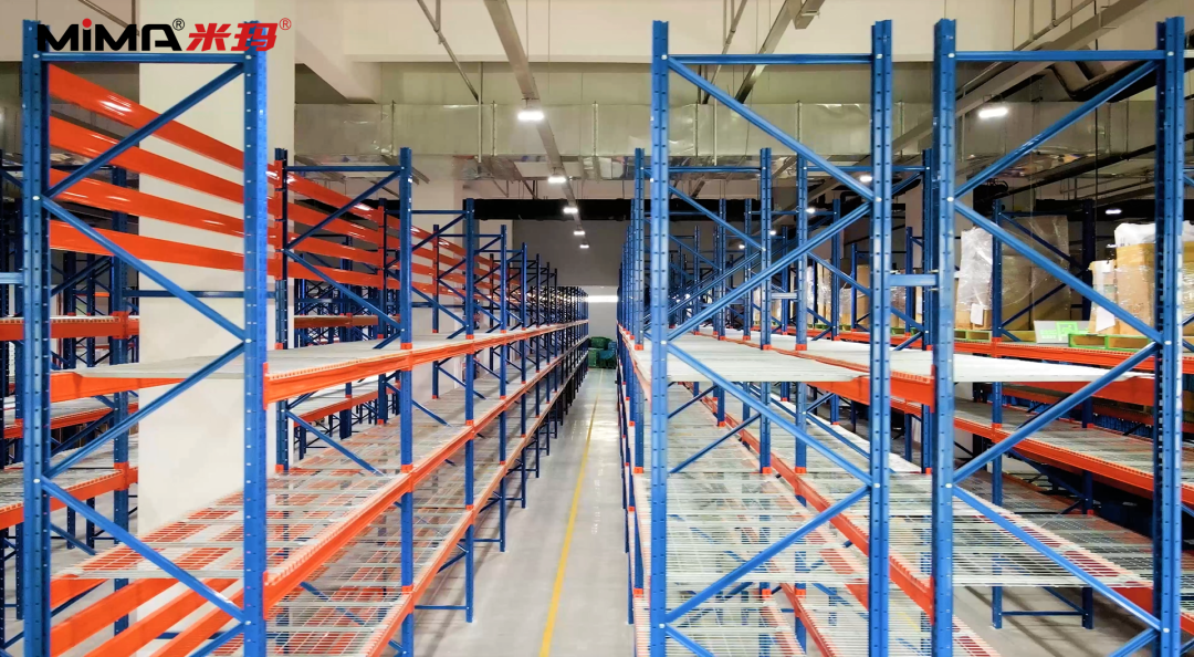 米玛窄巷道电动叉车.png 米玛窄巷道电动叉车.png