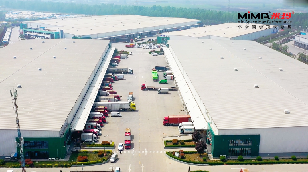 米玛冷库用三向叉车.jpg 米玛冷库用三向叉车.jpg