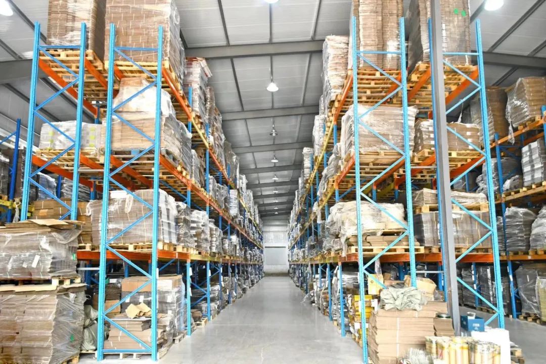 米玛MiMA铰接式电动叉车-1.jpg 米玛MiMA铰接式电动叉车-1.jpg